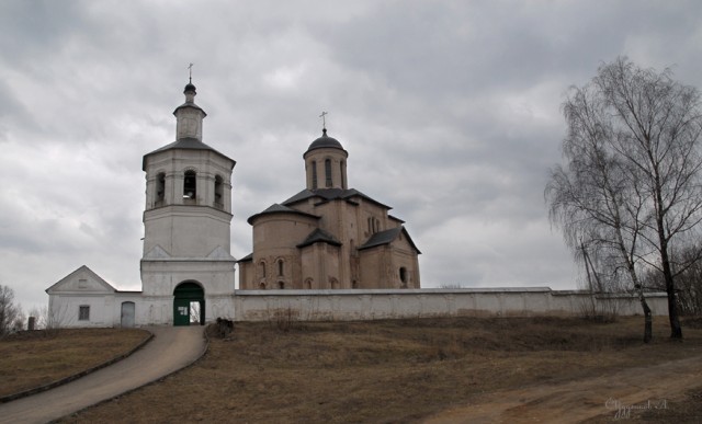 Смоленская церковь Архангела Михаила